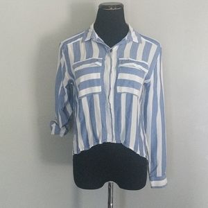 FOREVER 21 BUTTON UP BLOUSE